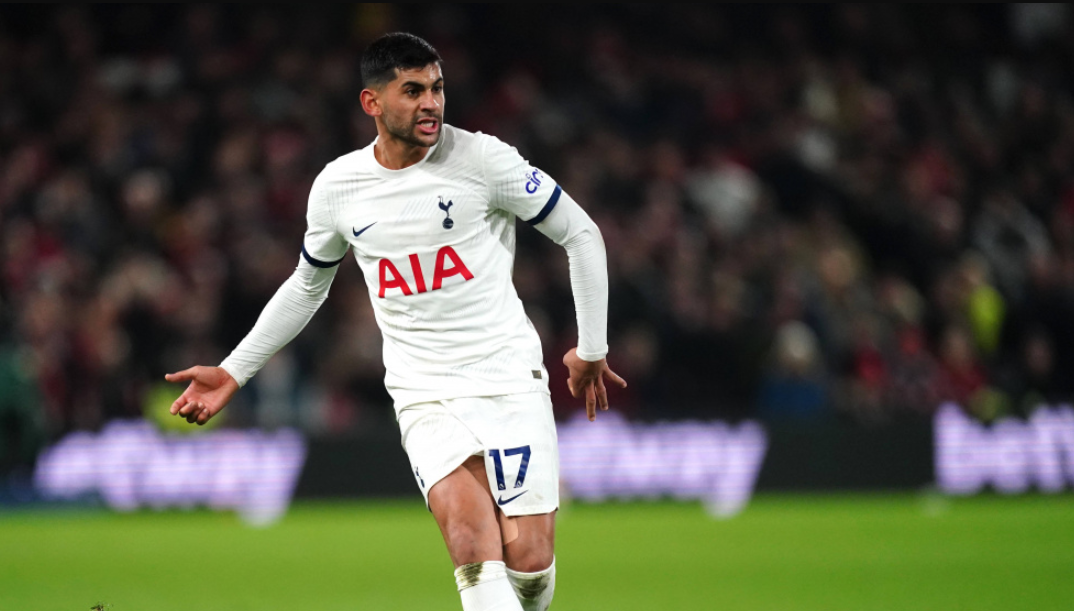 Cristian Romero Um trunfo fundamental para o Tottenham e um alvo para os principais clubes